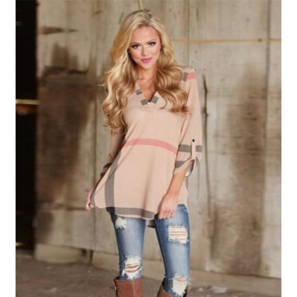 2/3 sleeve v-neck plaid shirt - Picture 3 of 4